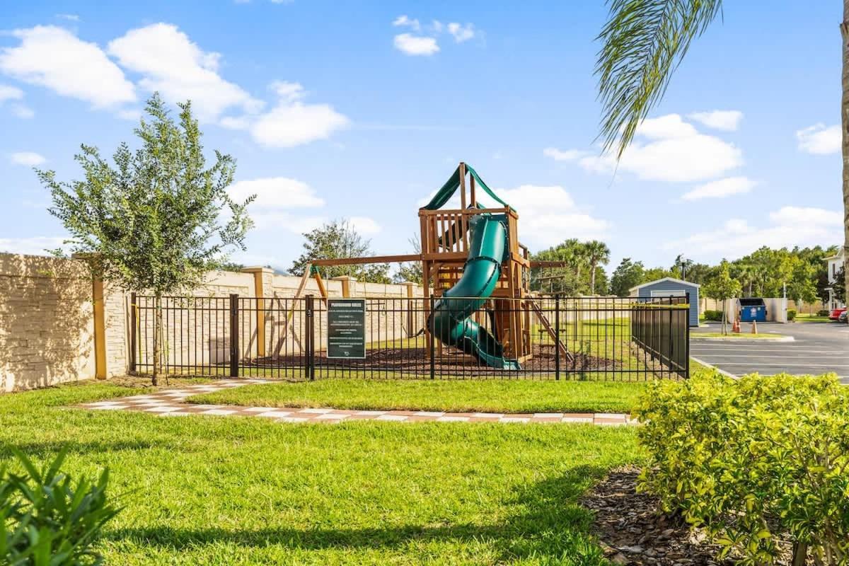 4Br Community Pool Across The Street Wl8989 Villa Kissimmee Exterior photo